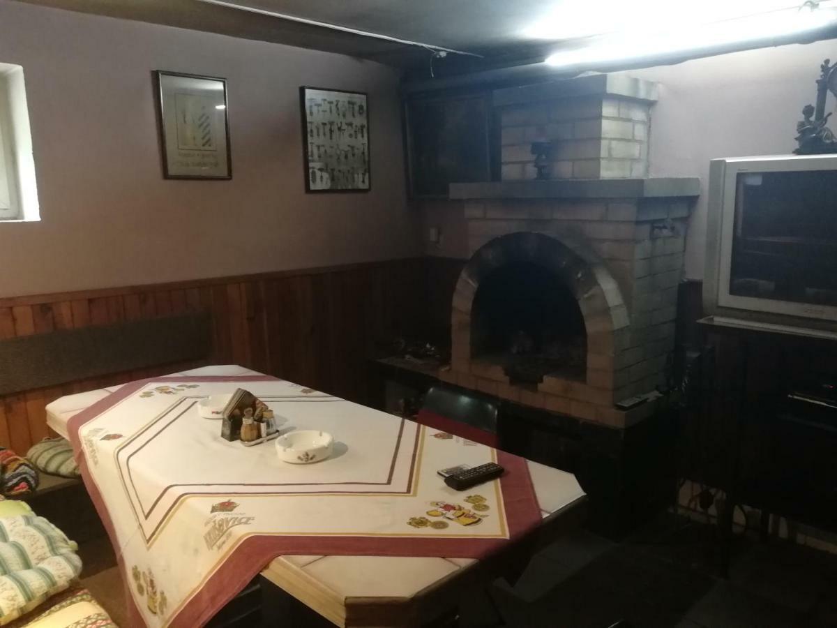 乌克布酒店 洛克特 外观 照片